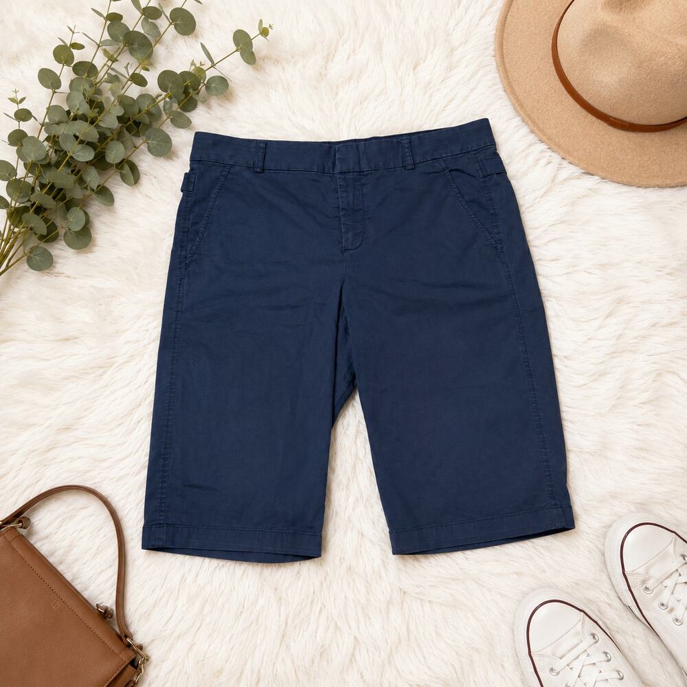 VINCE Navy Bermuda Shorts Women’s Size 8 Cotton Blend Classic Career Casual